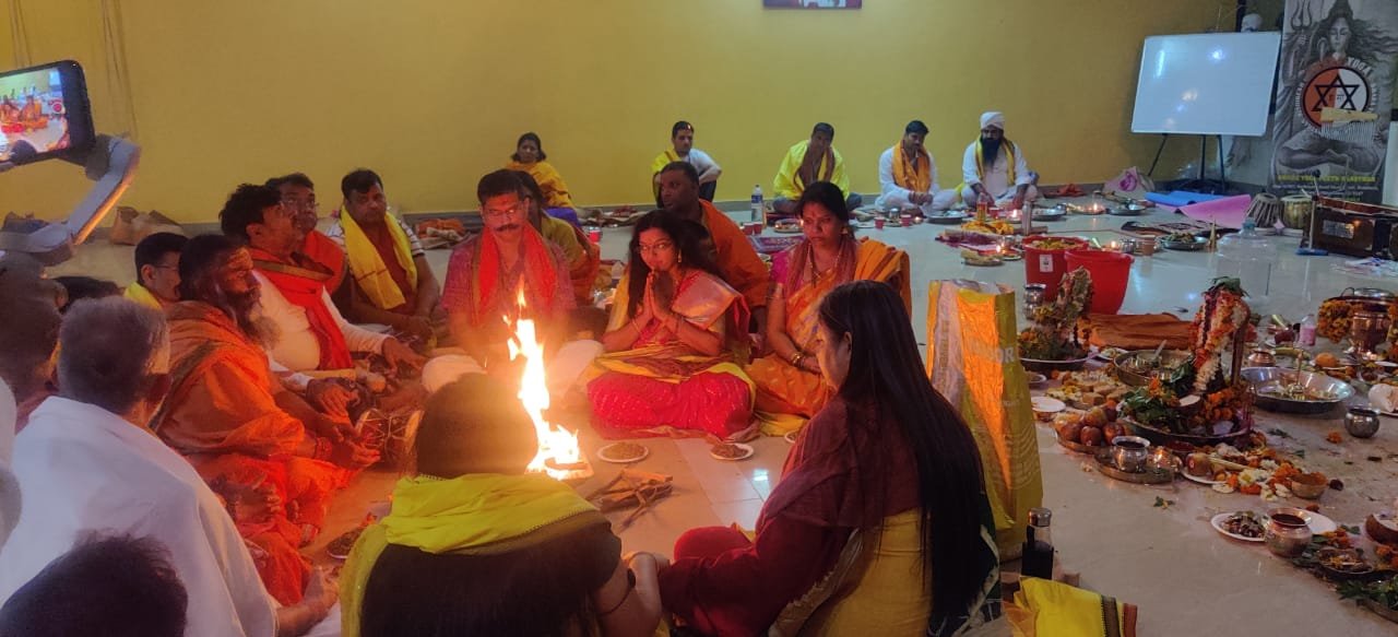 Rishikesh  Group Sacred  Fire Ritual